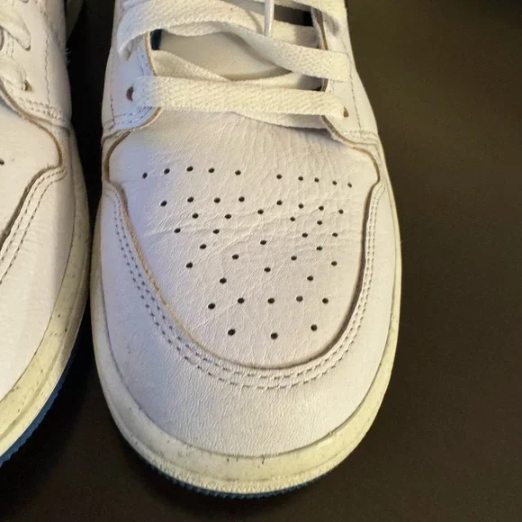 Nike White and Blue High-Top Sneakers - Picture 6 of 12